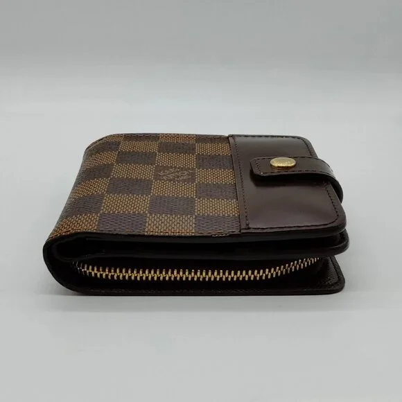 Authentic Louis Vuitton Brown Damier Wallet mn516-020626 - Picture 5 of 9